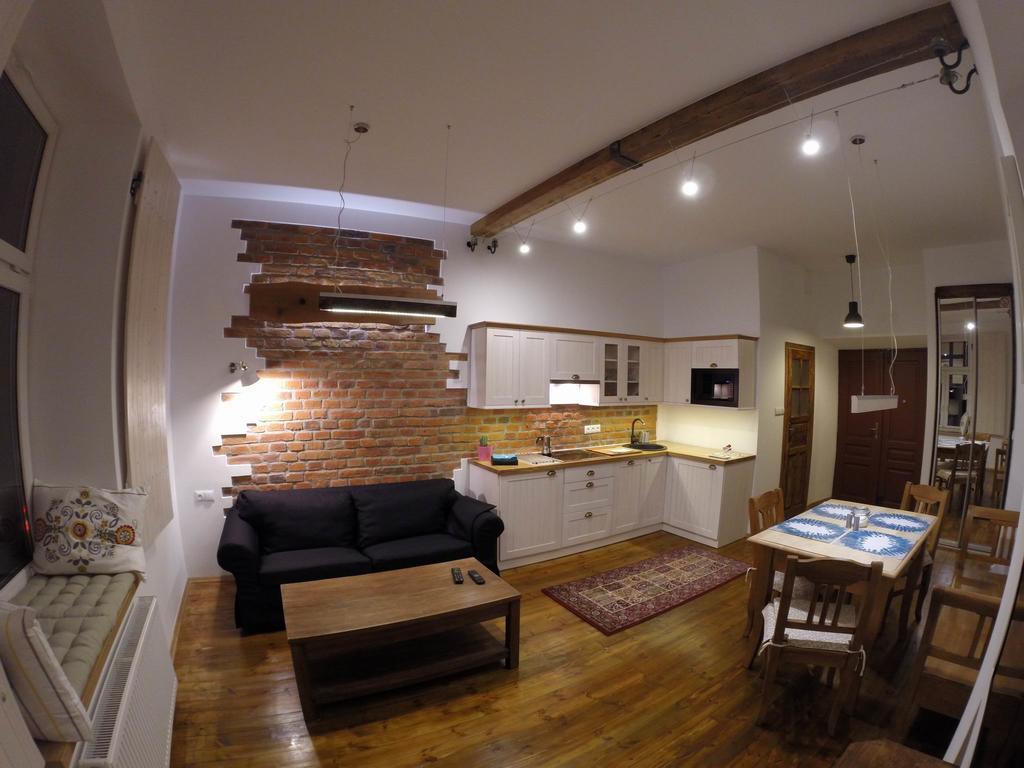 Honey Apartment *