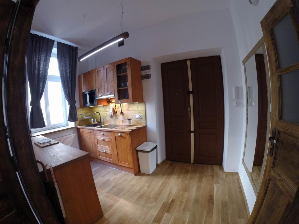 Honey Apartment